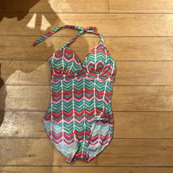 Cute flattering vintage bathing suit - Picture 1 of 2
